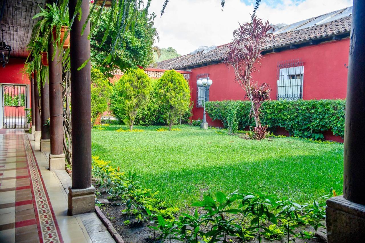 Hotel Convento Santa Catalina By Ahs Antigua Exterior photo